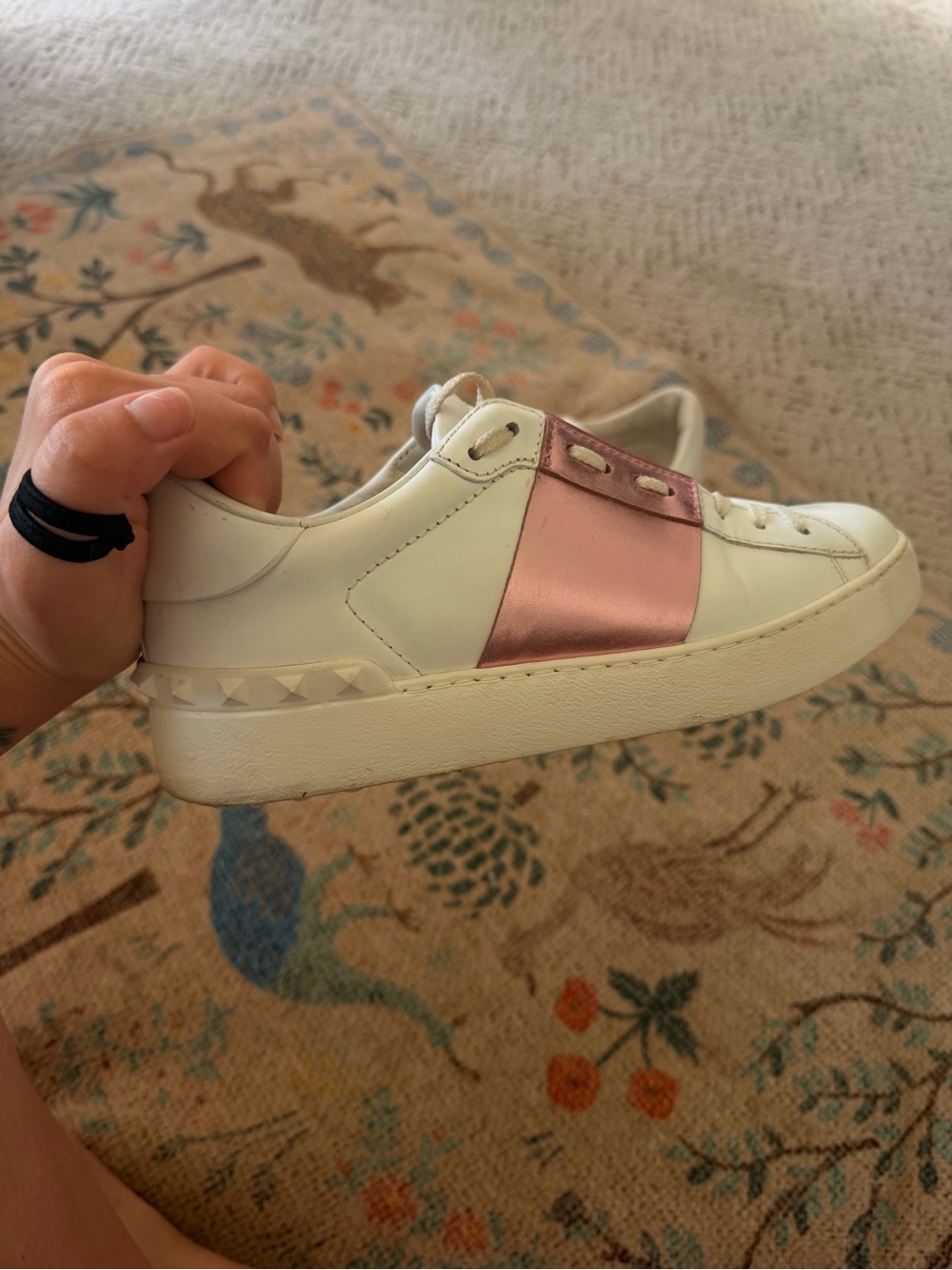 Valentino Garavani White Leather Sneakers with Pink Metallic Panel - Picture 7 of 16